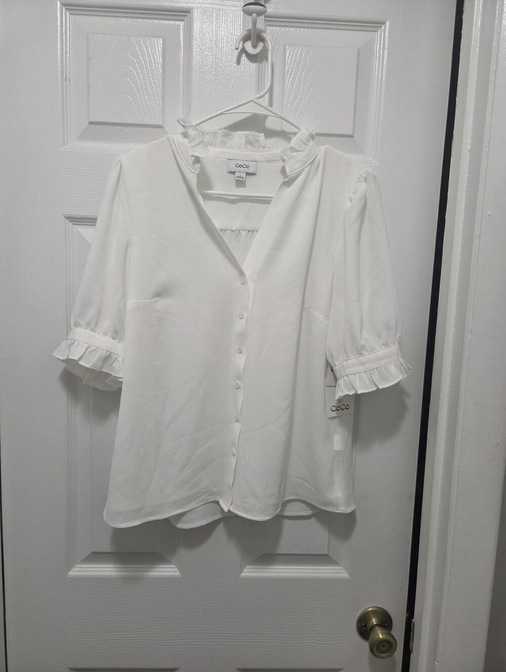 CeCe White Textured Ruffle V-Neck Shirt